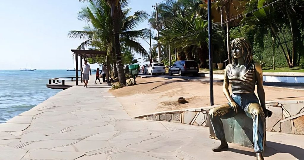 Conheça a história de Búzios: da vila de pescadores ao paraíso turístico.